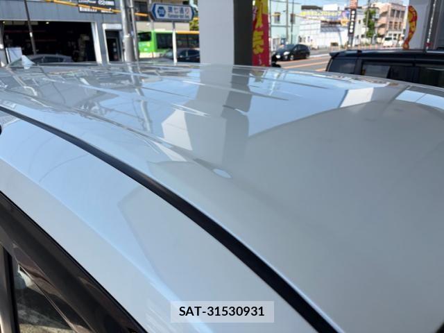 Toyota VOXY 2023-06 7458706-10