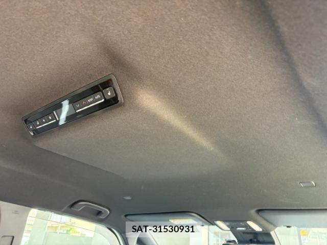 Toyota VOXY 2023-06 7458706-15