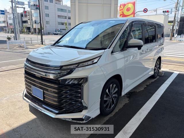 Toyota VOXY 2023-06 7458706-1