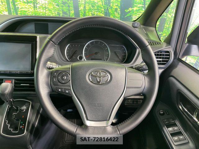 Toyota VOXY 2015-07 7458745-11