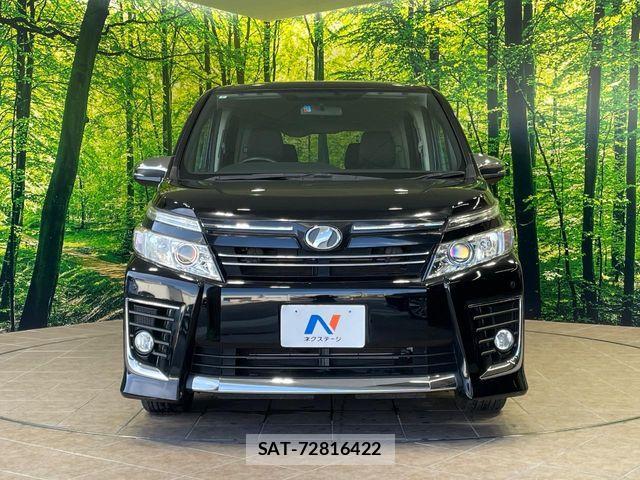 Toyota VOXY 2015-07 7458745-14