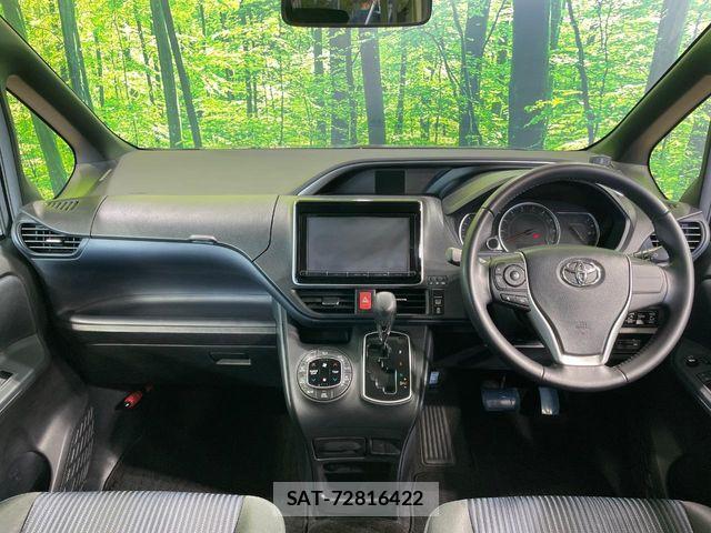 Toyota VOXY 2015-07 7458745-1