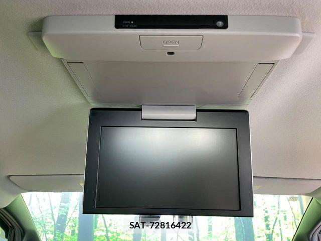 Toyota VOXY 2015-07 7458745-3