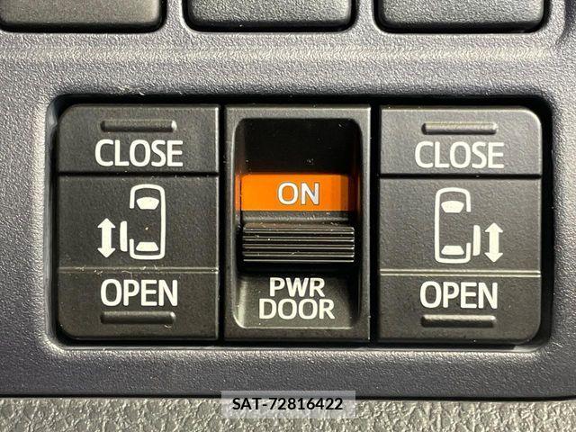 Toyota VOXY 2015-07 7458745-6