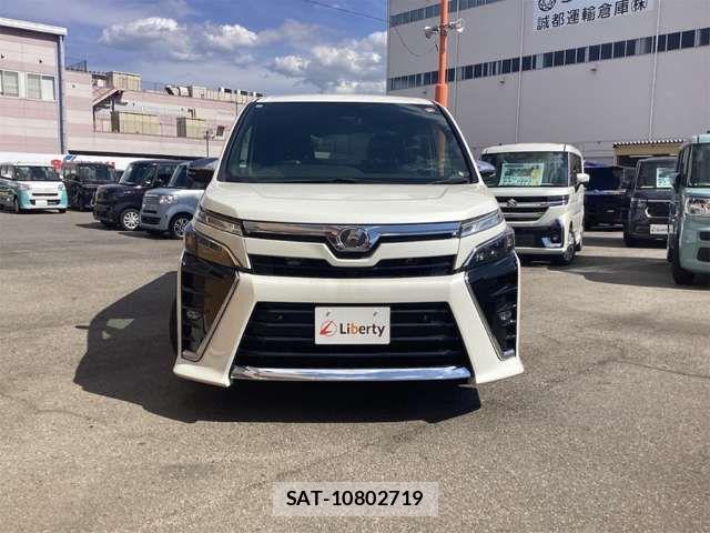 Toyota VOXY 2019-07 7458730-9