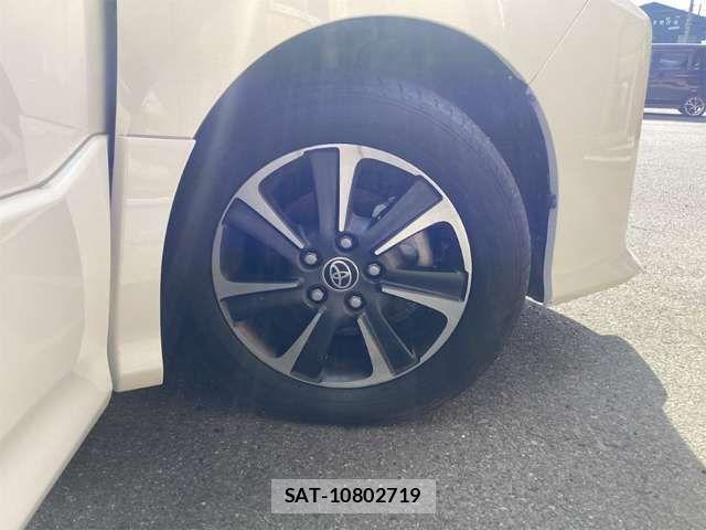 Toyota VOXY 2019-07 7458730-19