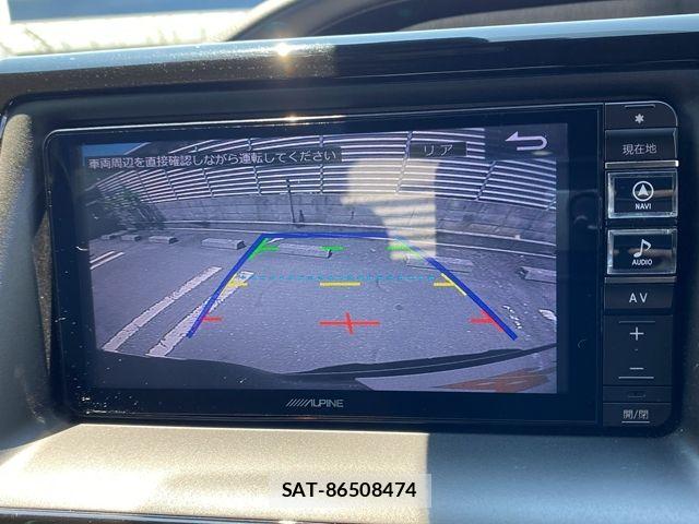 Toyota VOXY 2018-05 7458741-21