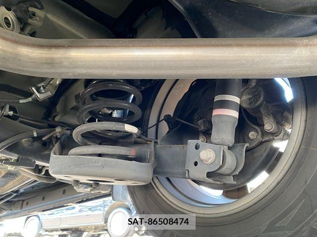 Toyota VOXY 2018-05 7458741-26