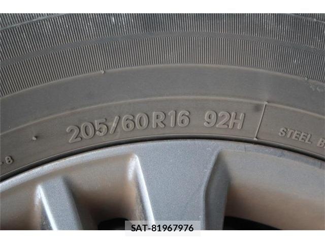 Toyota VOXY 2023-05 7458718-20