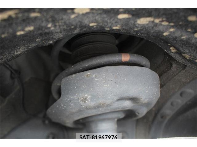 Toyota VOXY 2023-05 7458718-29