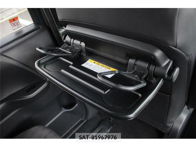 Toyota VOXY 2023-05 7458718-6