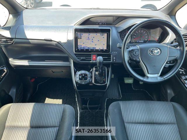 Toyota VOXY 2020-03 7458737-1
