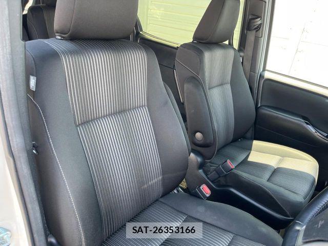 Toyota VOXY 2020-03 7458737-7