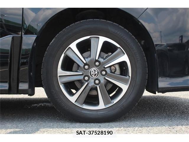 Toyota VOXY 2021-03 7458735-14