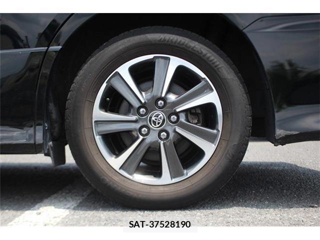 Toyota VOXY 2021-03 7458735-16