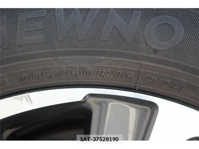 Toyota VOXY 2021-03 7458735-19