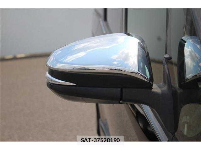 Toyota VOXY 2021-03 7458735-28
