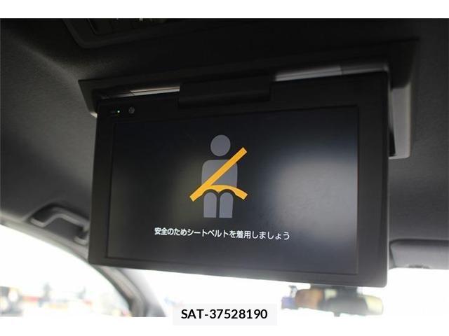 Toyota VOXY 2021-03 7458735-4