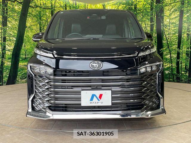 Toyota VOXY 2024-10 7458697-14
