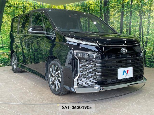 Toyota VOXY 2024-10 7458697-16