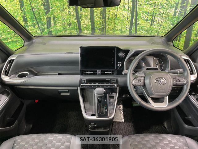 Toyota VOXY 2024-10 7458697-1