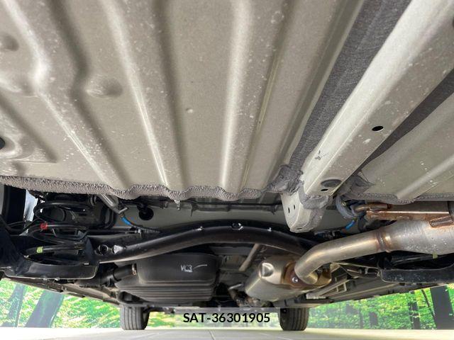 Toyota VOXY 2024-10 7458697-19