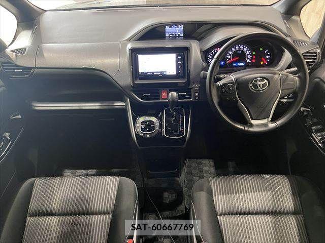 Toyota VOXY 2019-12 7458720-2