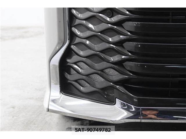 Toyota VOXY 2023-08 7458702-12