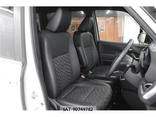 Toyota VOXY 2023-08 7458702-26