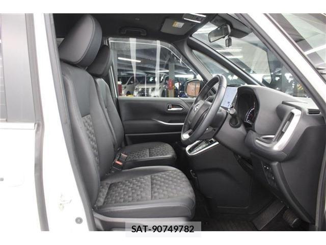 Toyota VOXY 2023-08 7458702-28