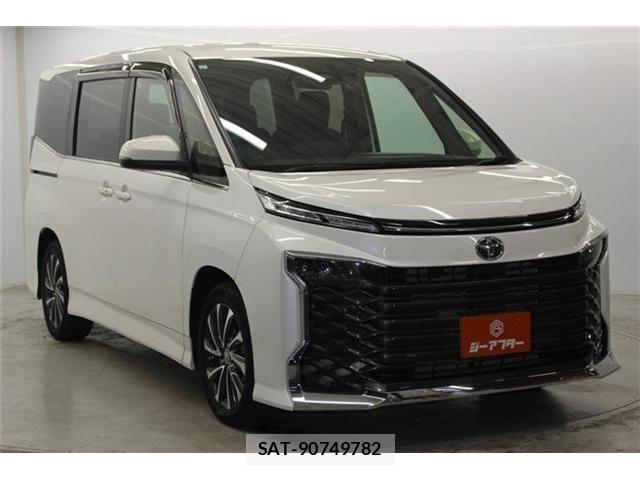 Toyota VOXY 2023-08 7458702-2