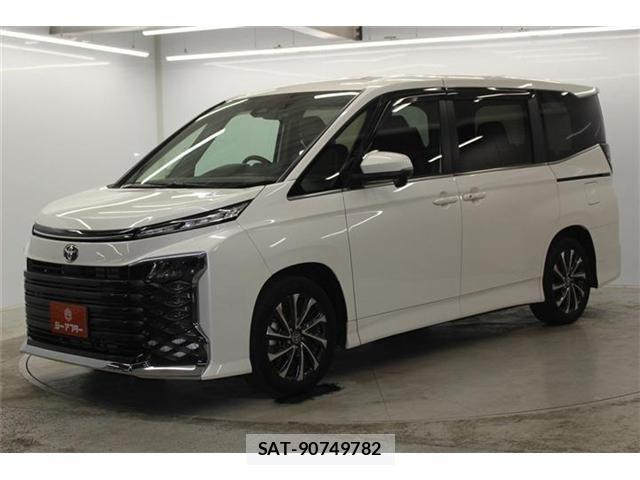 Toyota VOXY 2023-08 7458702-8