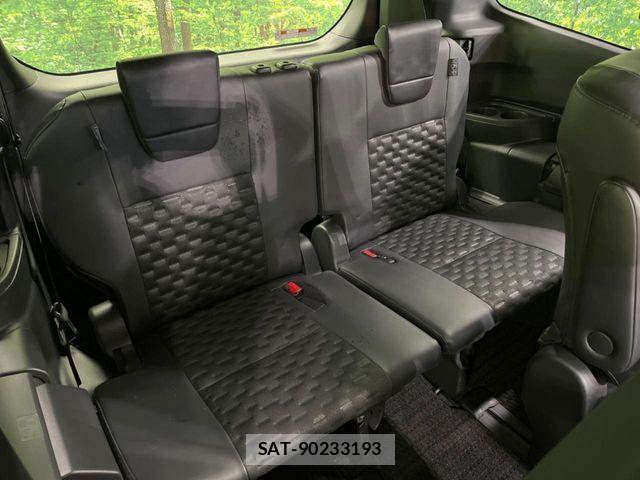 Toyota VOXY 2025-01 7458698-10