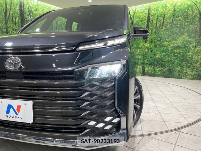 Toyota VOXY 2025-01 7458698-13