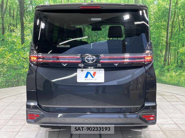 Toyota VOXY 2025-01 7458698-16