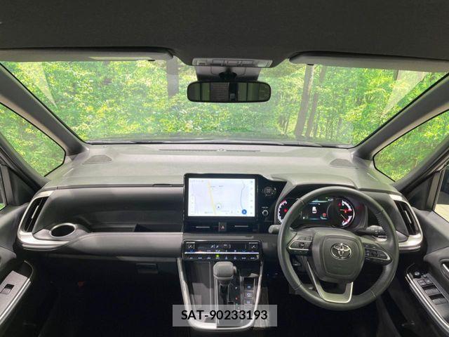 Toyota VOXY 2025-01 7458698-1