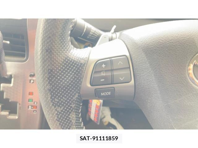Toyota VOXY 2013-09 7458756-9