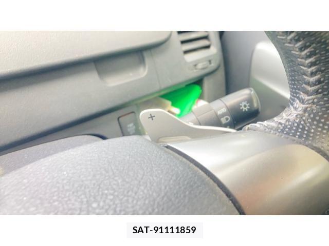 Toyota VOXY 2013-09 7458756-10