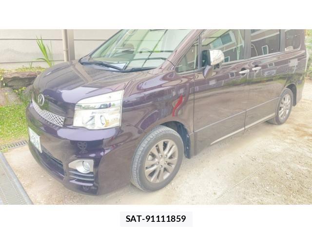 Toyota VOXY 2013-09 7458756-1
