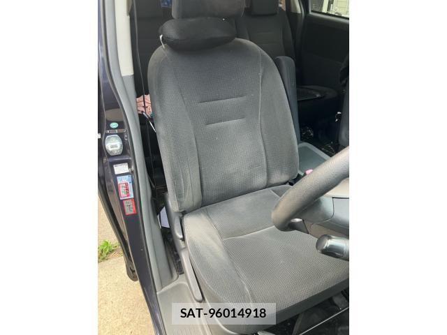 Toyota VOXY 2008-01 7458765-13
