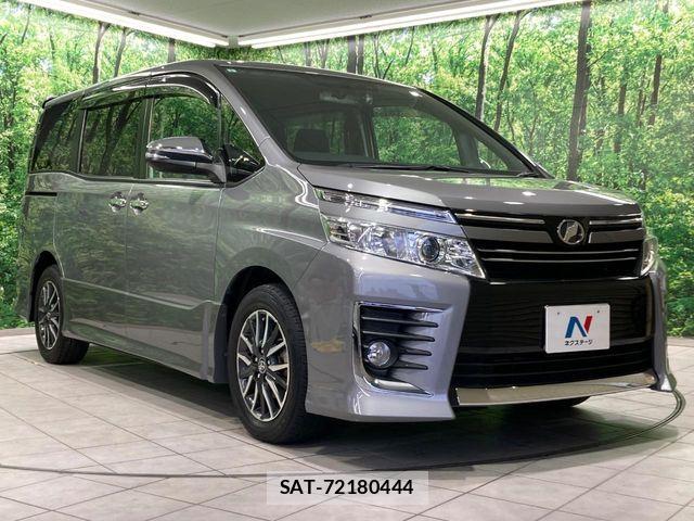 Toyota VOXY 2015-06 7503618-16
