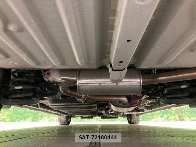 Toyota VOXY 2015-06 7503618-18