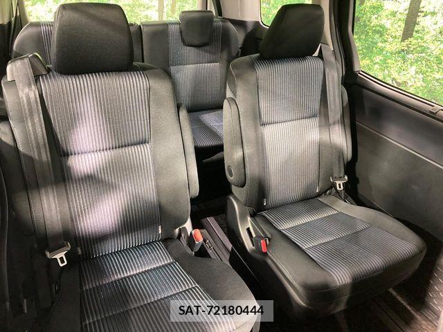 Toyota VOXY 2015-06 7503618-8