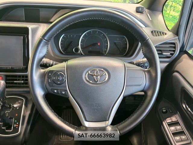 Toyota VOXY 2015-09 7503624-10