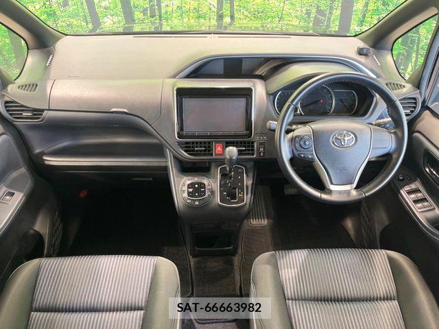 Toyota VOXY 2015-09 7503624-1