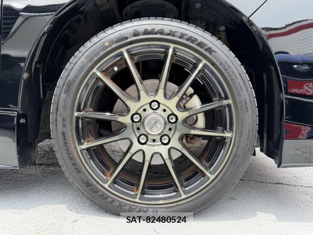 Toyota VOXY 2016-01 7503631-10