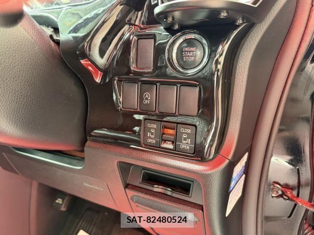 Toyota VOXY 2016-01 7503631-25