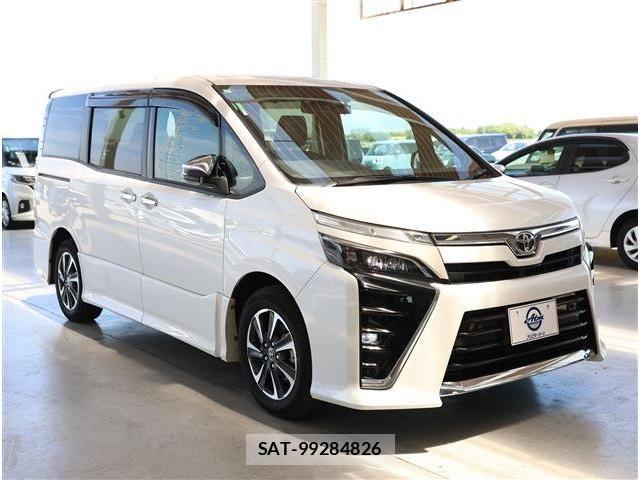 Toyota VOXY 2021-06 7503587-24