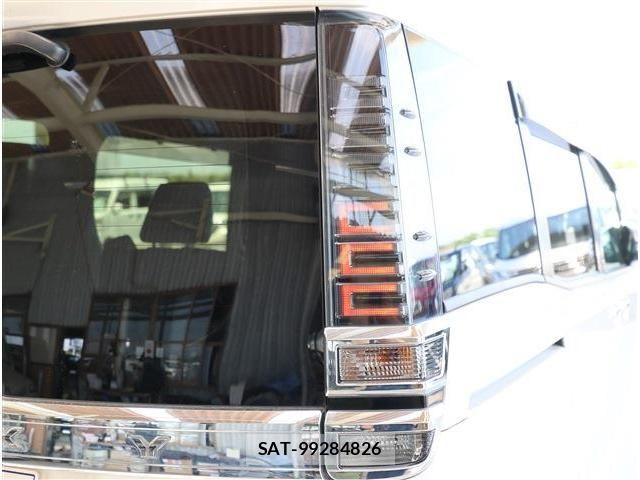 Toyota VOXY 2021-06 7503587-29
