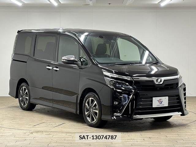 Toyota VOXY 2018-11 7503601-13